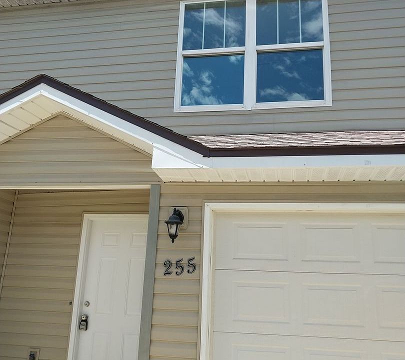 1st image of 255 Callaway Chase Ln