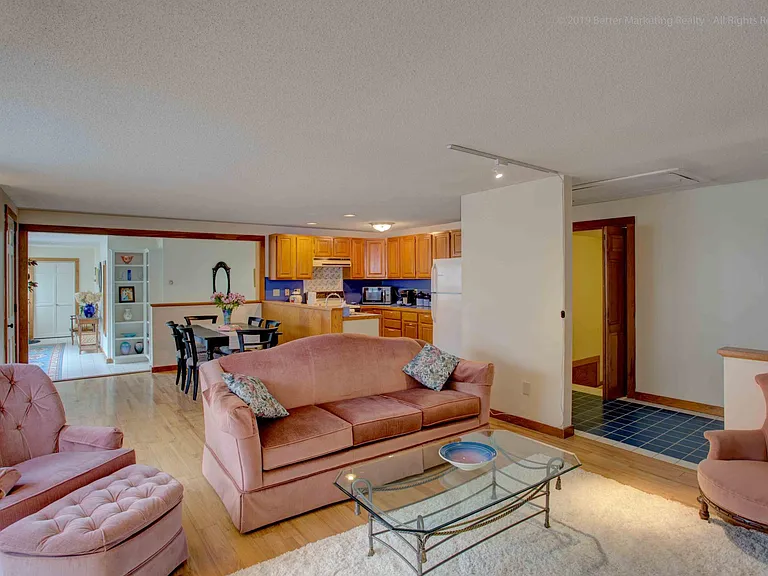 48 Southampton Rd #FRONT — Photo 4