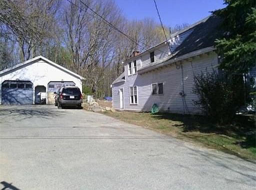 2nd image of 17 Prospect Hill St
