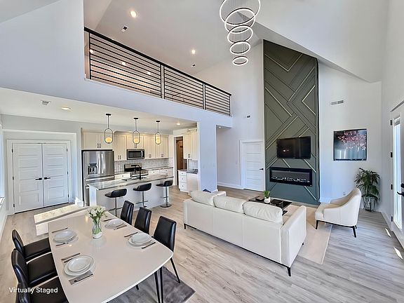 4th image of 2332 Sydney Ct