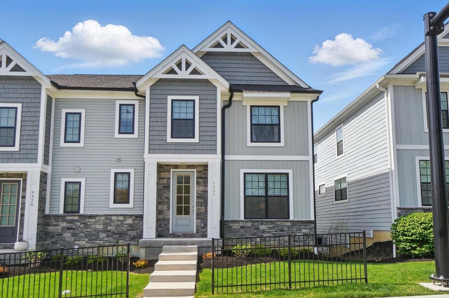 9324 Old Plainfield Rd, Blue Ash, OH 45236 | MLS #1842723