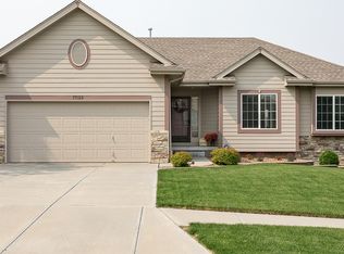 17123 Jessica Ln, Gretna, NE 68028