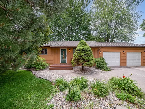 409 W Edwin St, Linwood, MI 48634