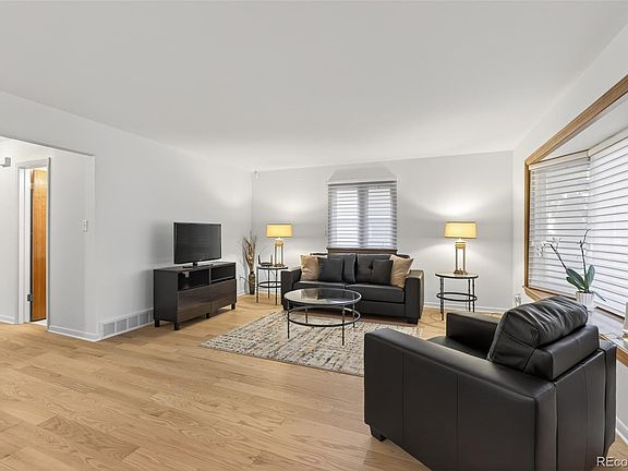 5th image of 2555 Lewis Court