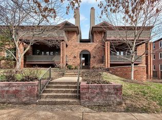 122 N Central Ave UNIT 14, Saint Louis, MO 63105