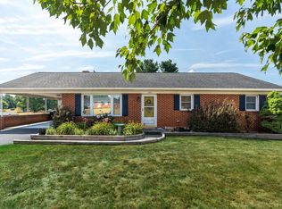 180 Tinkling Spring Rd, Fishersville, VA 22939