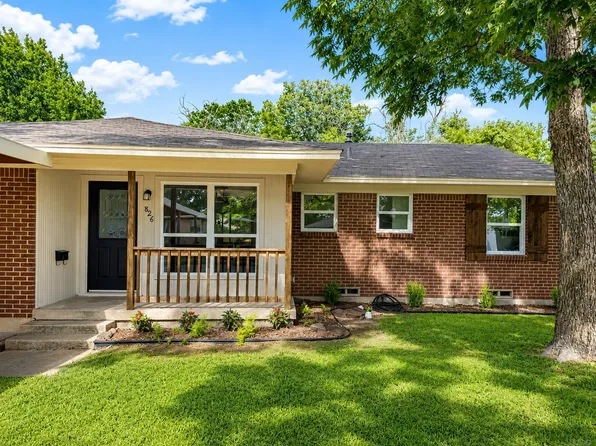 826 Harbor Dr, Lewisville, TX 75057