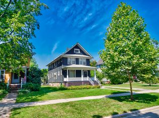 813 Belleforte Ave APT 1, Oak Park, IL