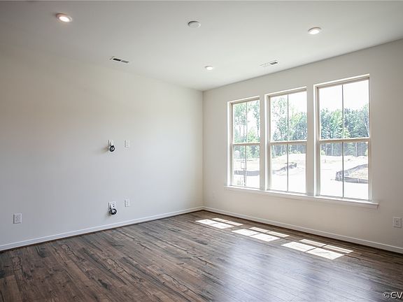 5th image of 10848 Ashton Poole Place Gln