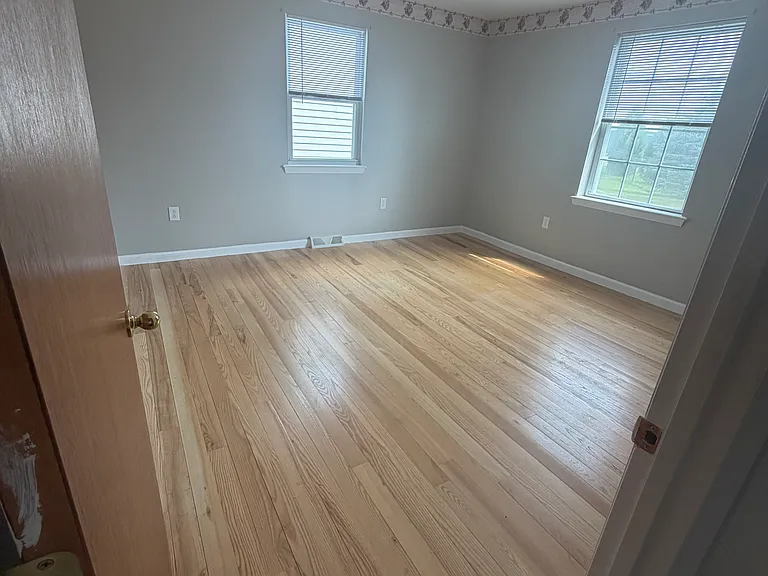 1215 Turner St — Photo 4