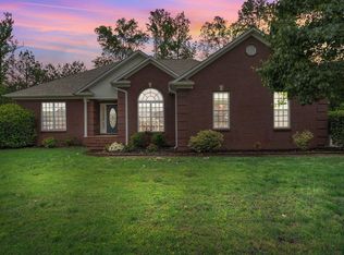 228 Chestnut Oak Cir, Owens Cross Roads, AL 35763