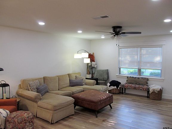 4th image of 401 Wilkerson St