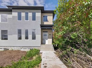 10508 162nd St NW, Edmonton, AB T5P3K6