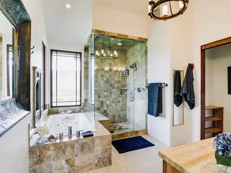 1434 Hooks Spur Rd — Photo 10