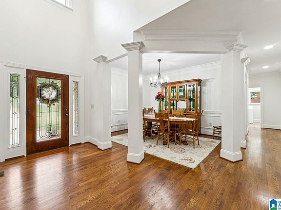 5th image of 282 Kensington Ln