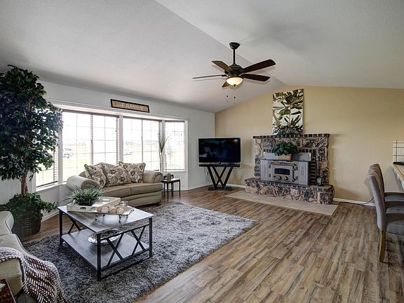 2nd image of 12660 Arabian Ln