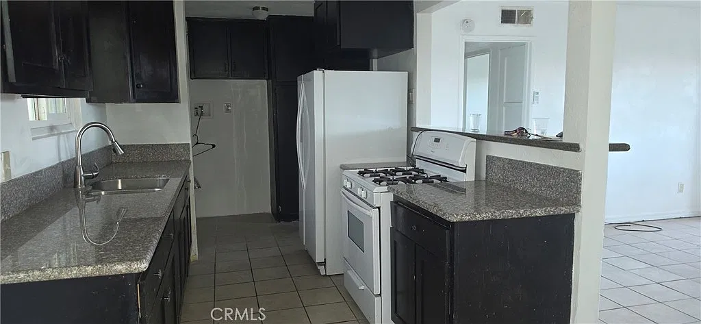 3 bed, 1066 sqft, $1,700 — Photo 3