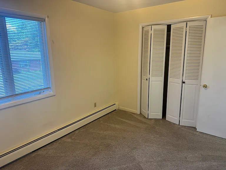 1501 W 3rd St #4 — Photo 11