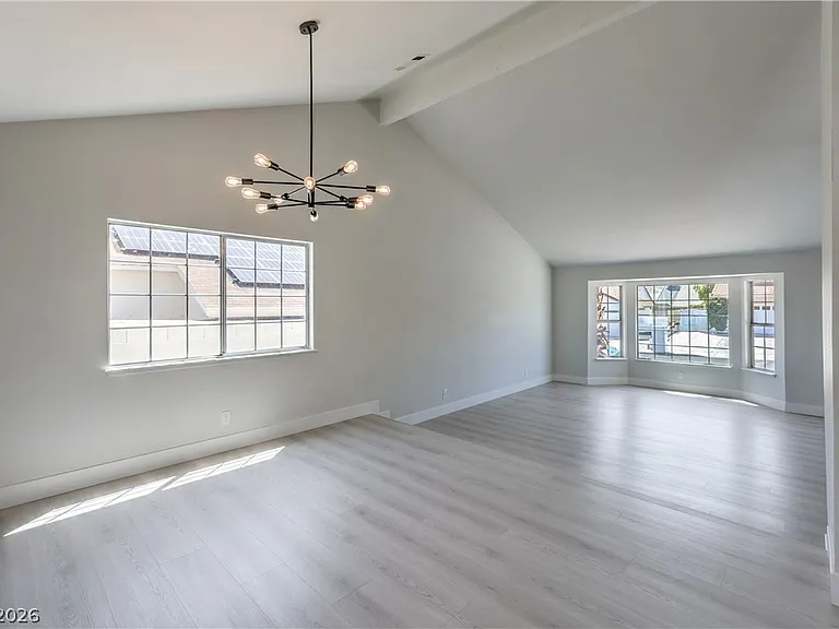 6348 Vicuna Dr — Photo 6