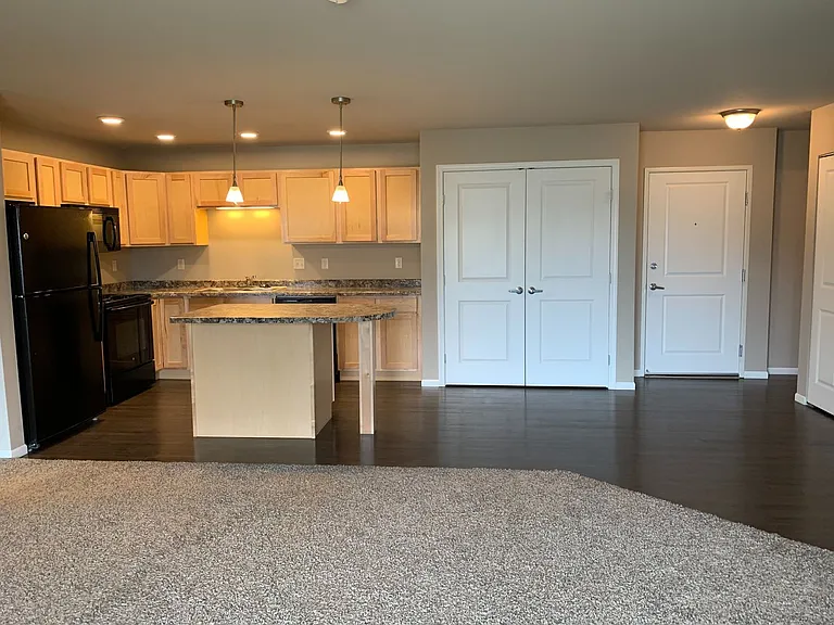 Aspen Trail Apartments — Photo 184