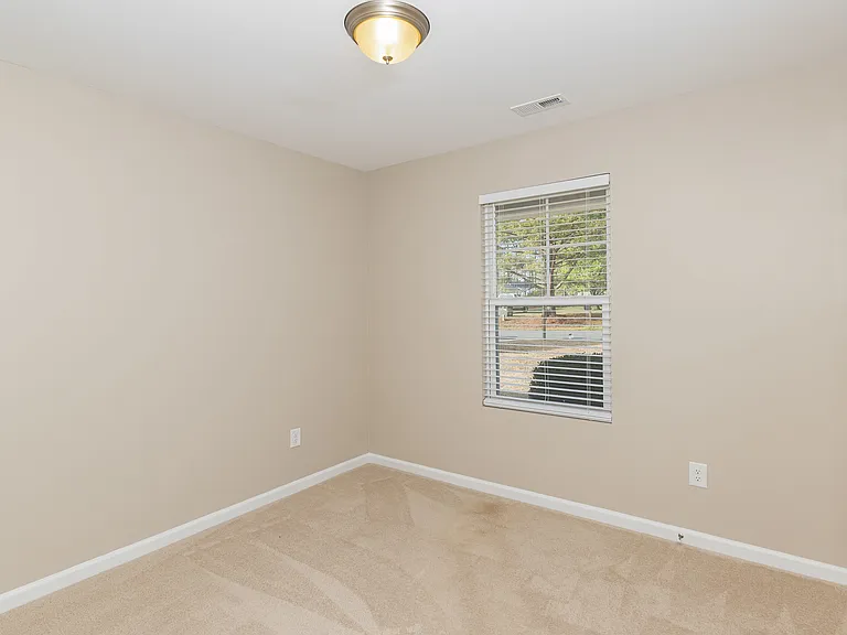 89 Forest Island Ave — Photo 10