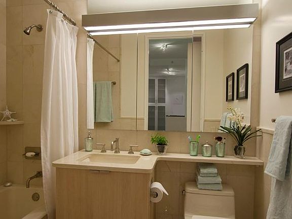 4th image of 320 W 38th St APT 1127