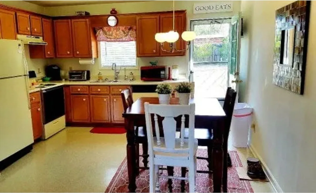 Building Photo - 146 Westwinds Dr