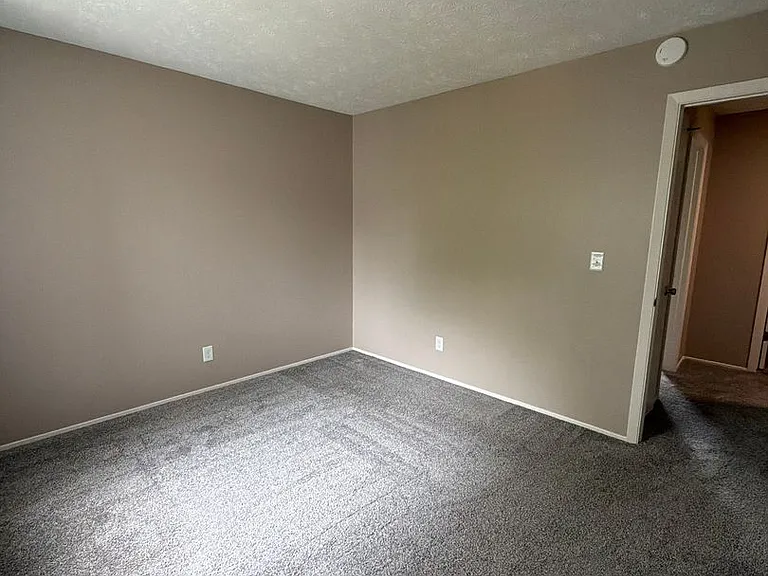 Southdale Square Apartments — Photo 139