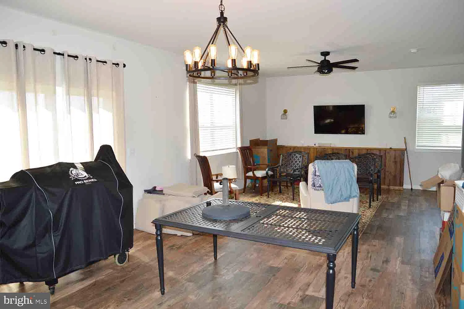 4 bed, 2.5 bath, 2448 sqft, $2,650 — Photo 4
