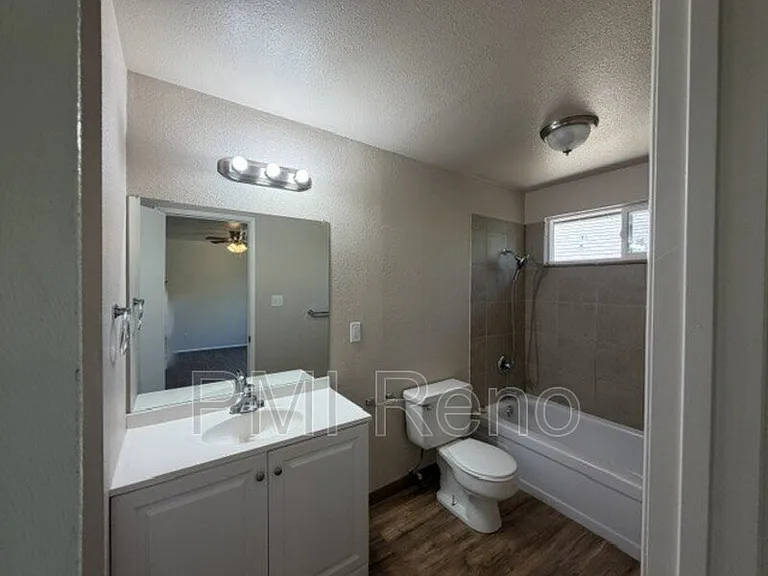 3675 Meeks Way — Photo 16