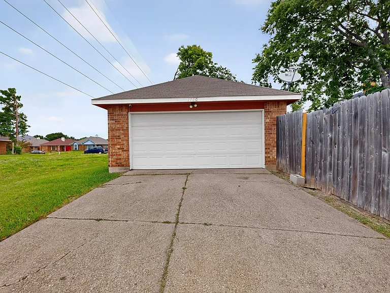 1700 Wheatfield Dr — Photo 41