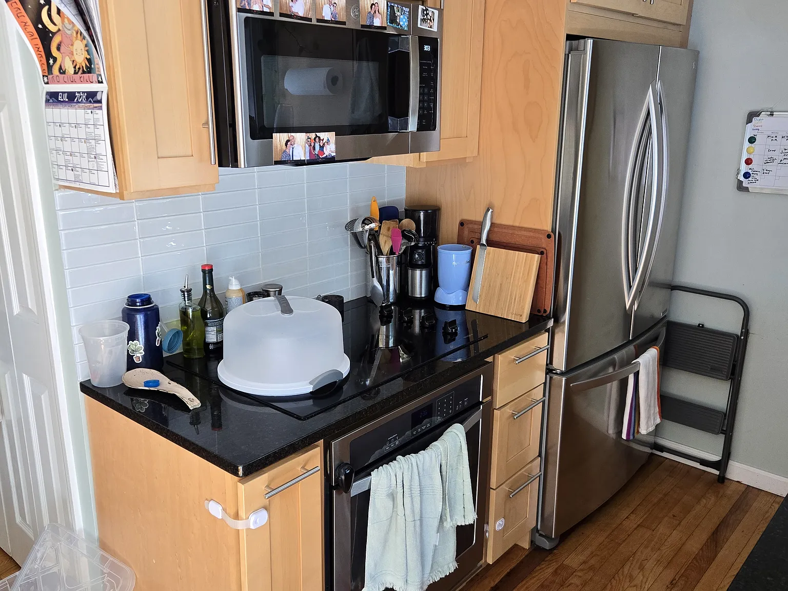 2 bed, 1.5 bath, 1200 sqft, $2,200 — Photo 3