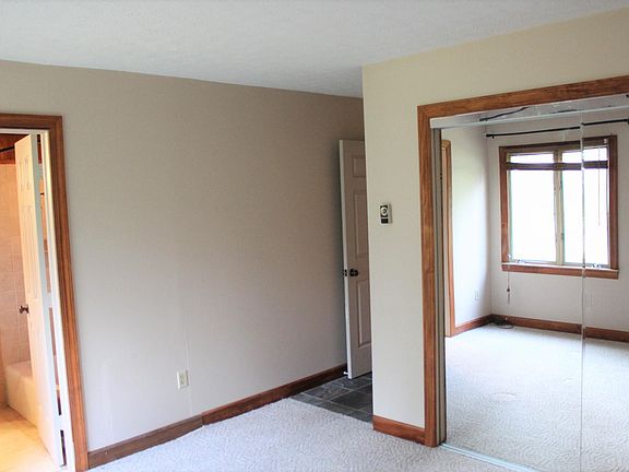5th image of 75 Jolly Ln APT D-1