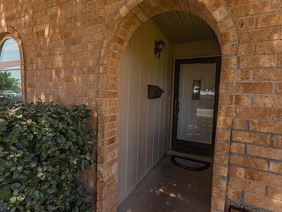 5th image of 5004 Winchester Ave