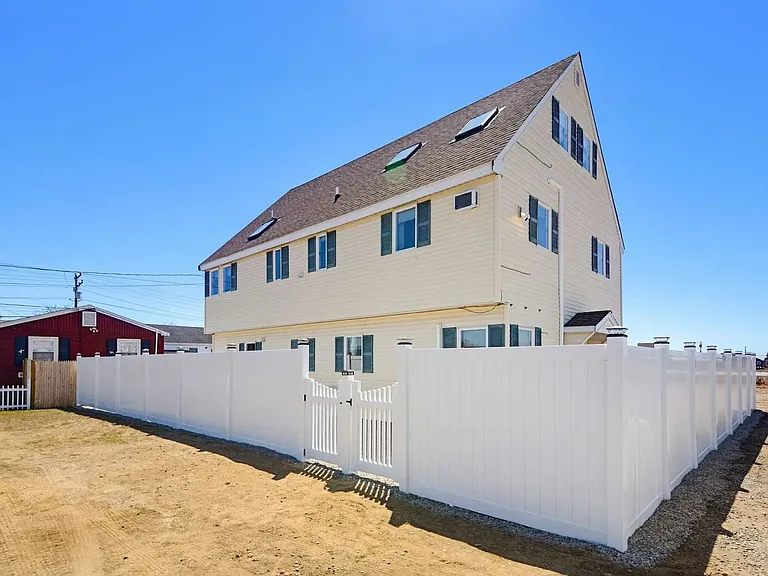 73 Church St #2 — Photo 15