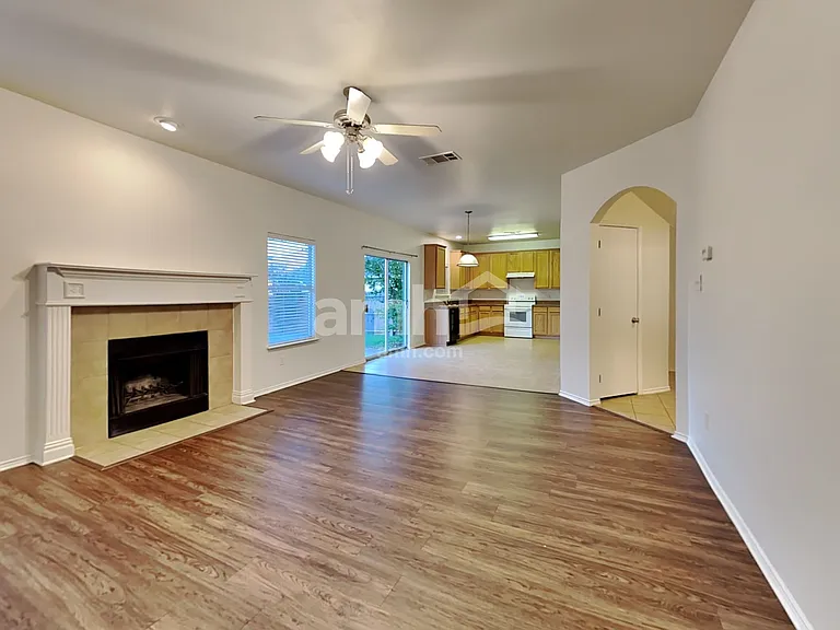 4000 Hidden Meadow Ct — Photo 6
