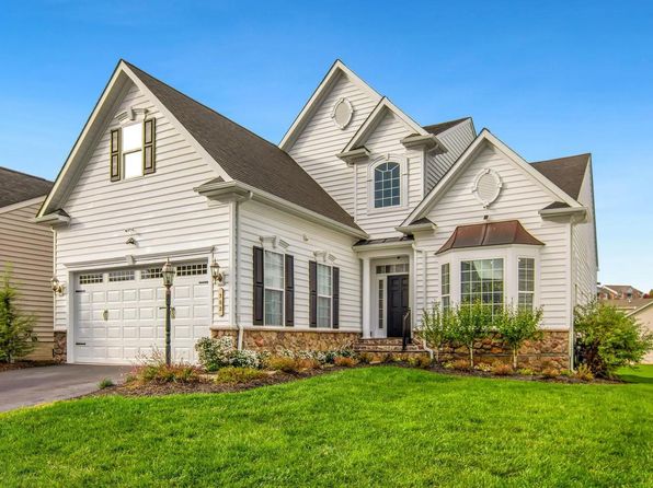 302 Bounding Home Ct