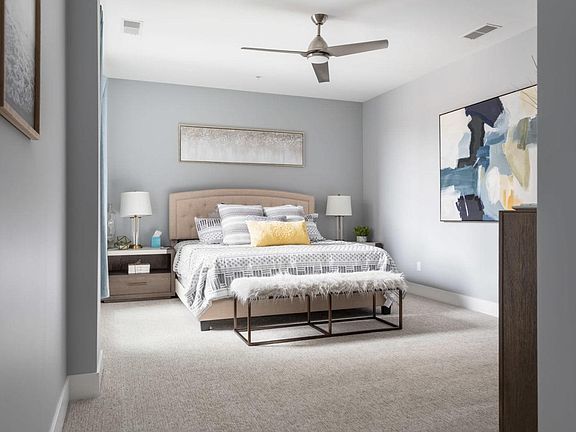 5th image of 113 S Park St #401