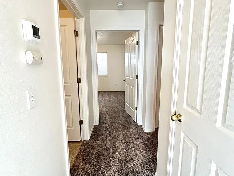 4650 N Date Palm Ave — Photo 9