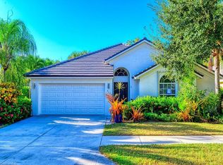 7129 Timberland Cir, Naples, FL 34109