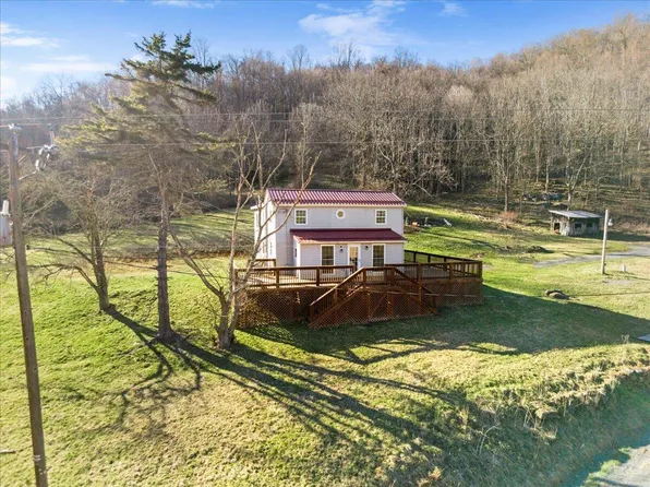1525 Old Renick Valley Rd, Renick, WV 24966