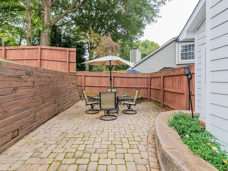 3516 Mill Stream Ct — Photo 4
