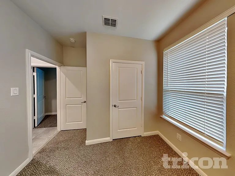 162 Colter Dr — Photo 15