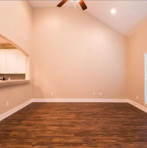 282 Mobile Ave — Photo 14