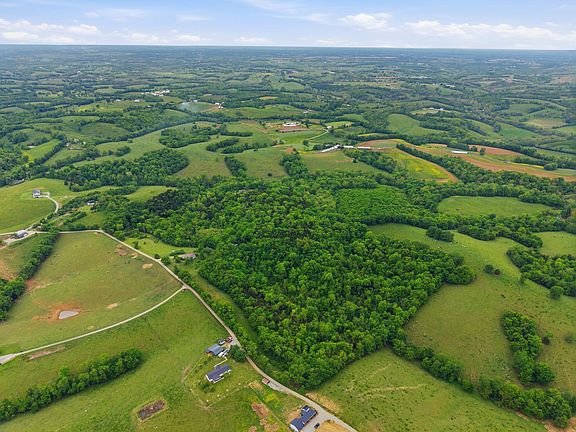 3rd image of 1225 Rooster Run Rd