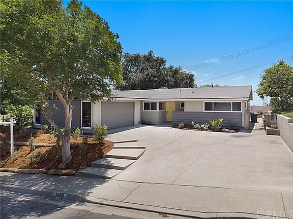 3rd image of 1440 Rolling Hill Dr