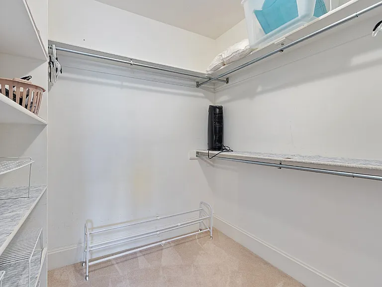 632 Bross St — Photo 28