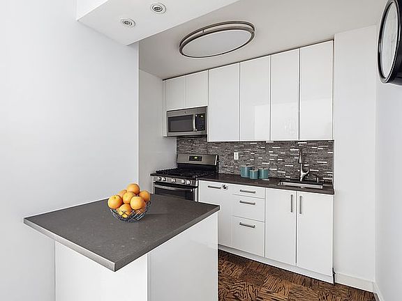 5th image of 340 E 80th St Unit 4R