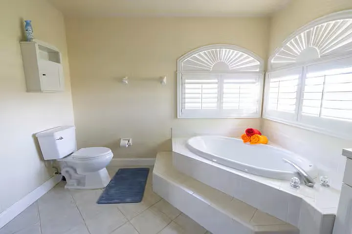 2712 SW 17th Ave — Photo 10
