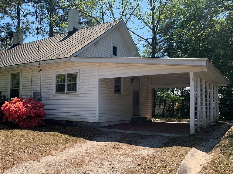 110 N Hilliard St — Photo 2